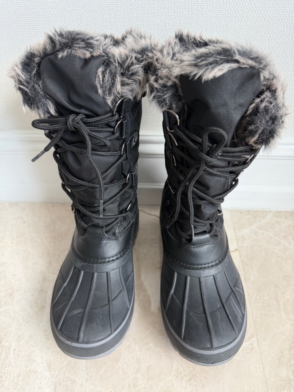 Boys Girls kids  Black Winter Snow Boots Faux Fur rubber soles Size Big Kid 4